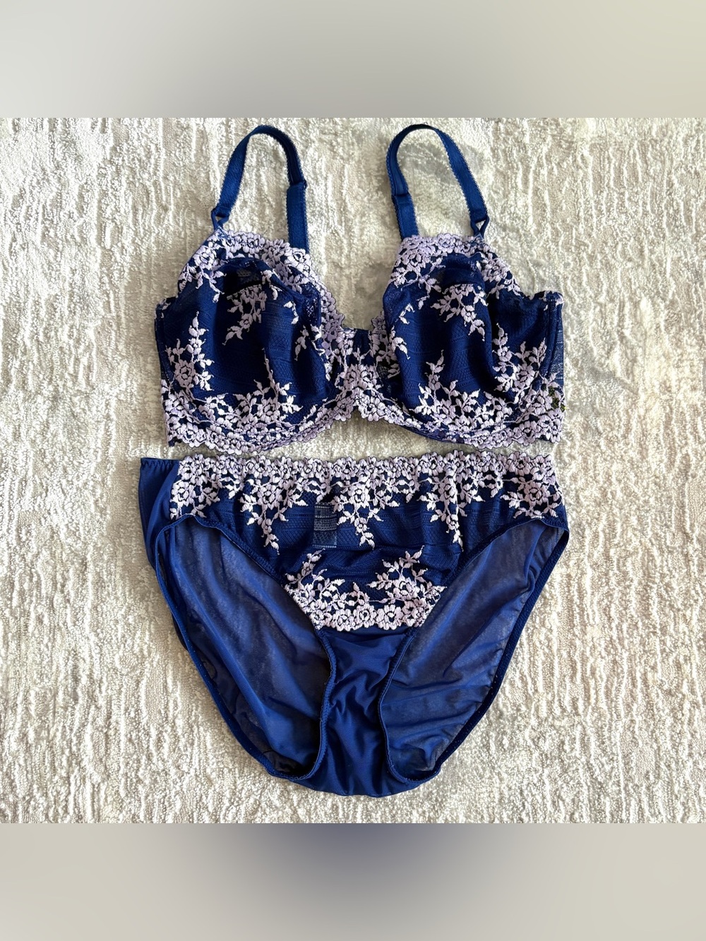 Wacol Embrace Lace Bra and Panty Set Bra 40DD Panty 8-XL